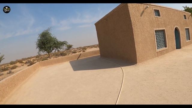 A Beautiful House in Middle of Desert Cholistan || Free food for visitors and travelers смотреть онлайн
