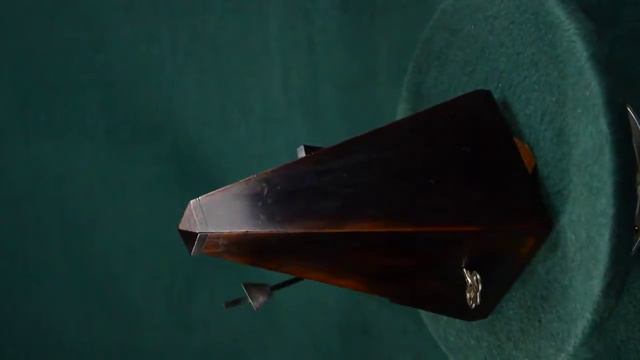 Mälzel Holz Metronom смотреть онлайн