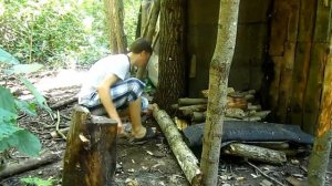 Продолжение постройки  навеса №2.Постройка лачуги (Хижина  ОБ.Л)