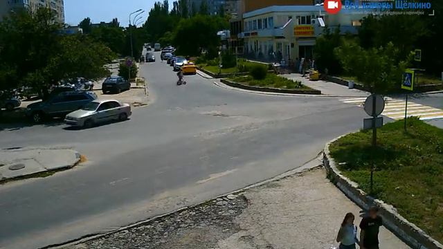 Перекрёсток в Щёлкино 03.08.2015 - time-lapse с камеры 2