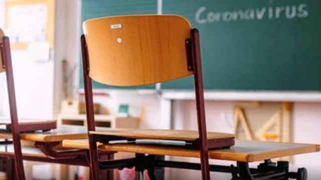 В школах Беларуси каникулы продлены до 18 апреля!!! смотреть онлайн