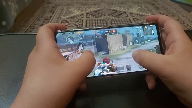 Samsung Galaxy S20FE PUBG MOBİLE Testi - 90 FPS Veriyor Mu?