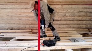 Сверление отверстия, длинной 2 метра, в деревянном доме