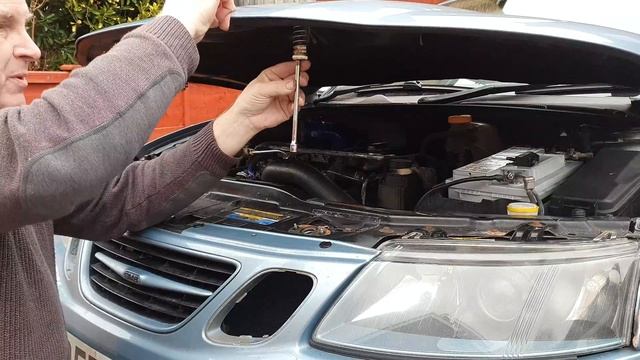 Saab 9-3 Bonnet Stiff To Open❓ How To Adjust Saab 9-3 Bonnet Latch ? смотреть онлайн