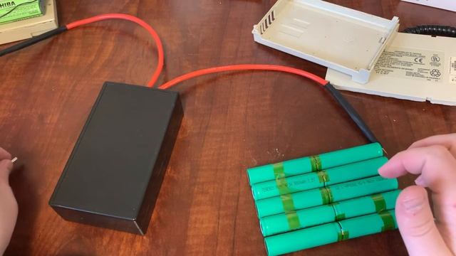 Rebuilding the Compaq LTE 5000 NI-MH Battery смотреть онлайн