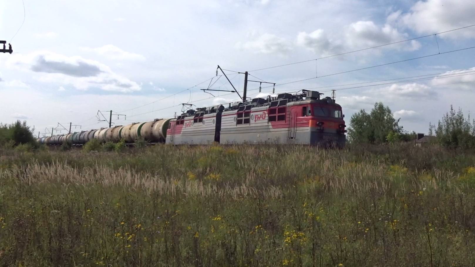 Электровоз ВЛ80с-1059 с грузовым поездом следует по перегону Кудьма - Ройка смотреть онлайн