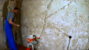 Как грунтовать стены перед оклейкой обоями