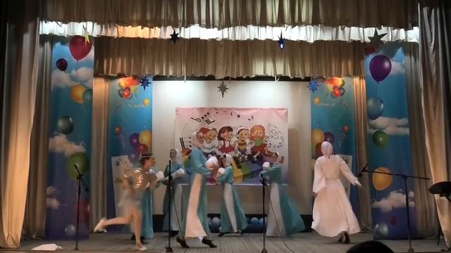 Хореографическая композиция "Мамина колыбель" Ансамбль танца "Dance life" смотреть онлайн