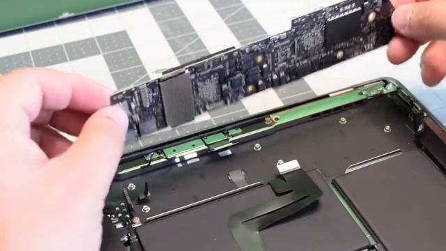 13” MacBook Air Retina 2018 And 2019 A1932 Logicboard Replacement