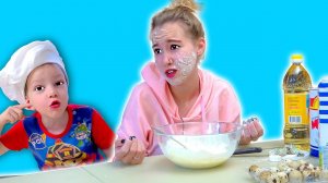 ЧТО НАТВОРИЛИ Света и Богдан на день рожденья мамы?