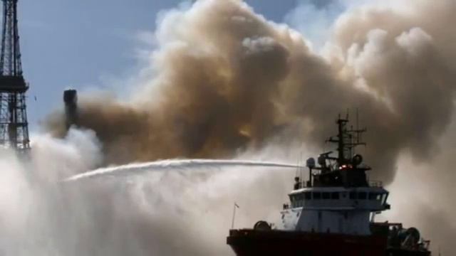 Ужасный пожар на Каспии и елка в Киеве смотреть онлайн