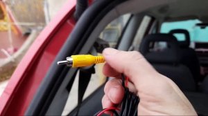 Протяжка и подключение камеры заднего вида с минимальным разбором на Seat, VW Sharan, Ford.