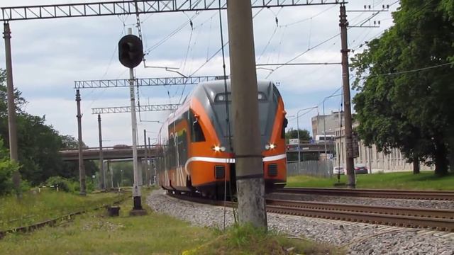 Stadler FLIRT Дизель-Поезд Таллинн - Тарту / Stadler FLIRT Diesel Multiple Unit смотреть онлайн