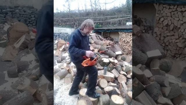 Sachs Dolmar 100 Vintage 33cc West German Chainsaw. Project saw. Needs some TLC ☺️ смотреть онлайн