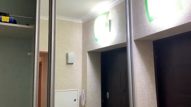 Замена разбитого зеркала в шкафу – купе ДО/ПОСЛЕ смотреть онлайн