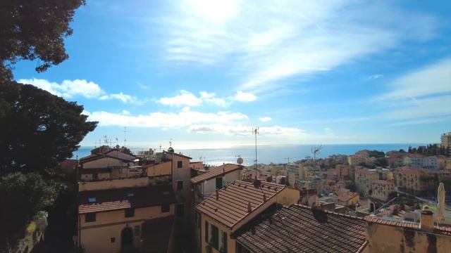 Sanremo Une Promenade Dans La Vieille Ville / Une Rencontre De Chats Italiens / Cuisine Italienne