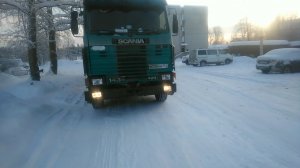 Жабуля квакает круглые сутки) чтобы не замёрзла!