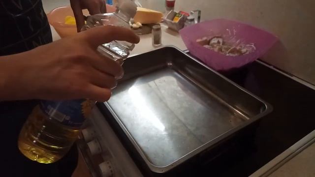 Свинина в духовке с картошкой и сыром смотреть онлайн