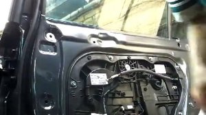 Как снять извлечь заменить стекло задней двери KIA SPORTAGE (2019) demontaz zamiana szyby drzwi tyl