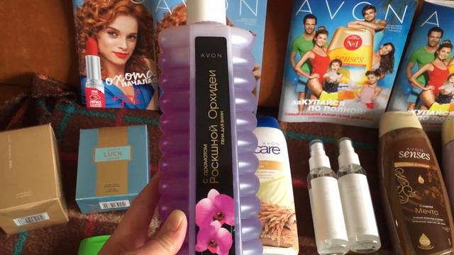AVON видео-обзор заказа по каталогу 8/2018 смотреть онлайн