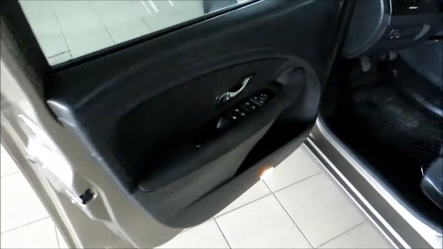 РЕНО ФЛЮЕНС смотреть онлайн