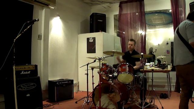 So Drowns The Sun смотреть онлайн
