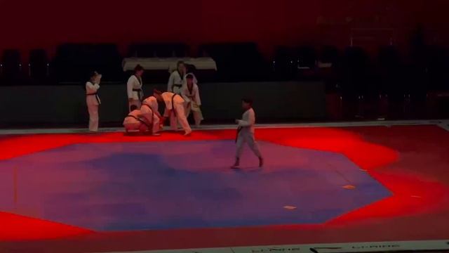 Показательное выступление сборной АТКР на "1-Азиатско-Тихоокеанском Сурдо-Чемпионате по ТаэквондоWT смотреть онлайн