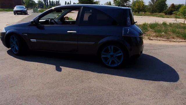 Renault Megane II смотреть онлайн