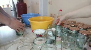 ТУШЁНКА ИЗ ЛЕЩА В АВТОКЛАВЕ. Кот внимательно слушает рецепт)))