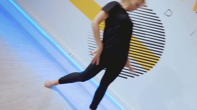 KRIS-DANCE studio / CONTEMPORARY [Анастасия Семёнова] смотреть онлайн