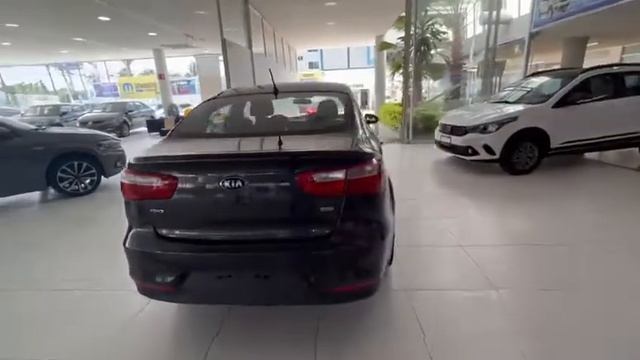Kia Rio EX Manual modelo 2017 con 115200 kms $230,000 смотреть онлайн