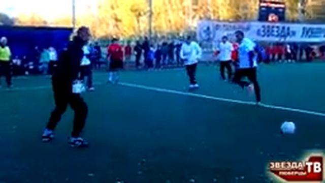 Праздник 5-летия журнала "Футбольный мяч" (Матч всех Звёзд + комментарии гостей праздника) смотреть онлайн