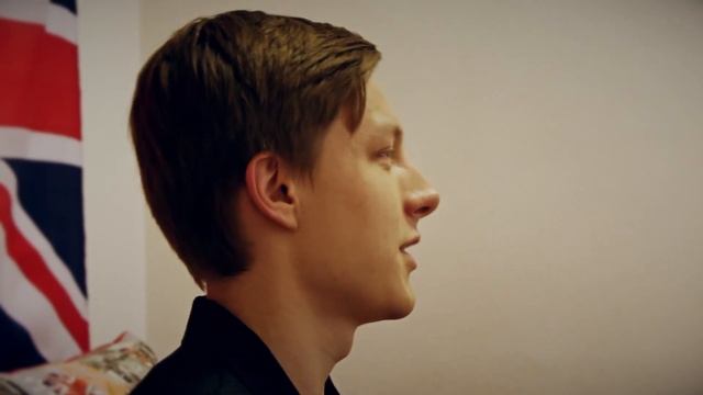 What's up English. Ваш smartphone. смотреть онлайн