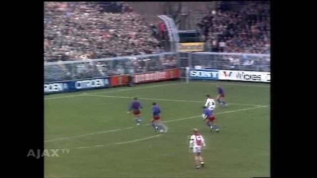 TOP 10 GOALS - 115 jaar Ajax смотреть онлайн