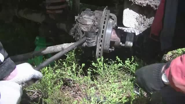 Как выправить рулевую тягу в лесу смотреть онлайн