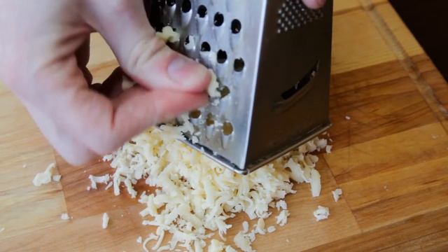 Этот салат гости сразу сметают со стола – делюсь рецептом салата с курицей и грибами смотреть онлайн