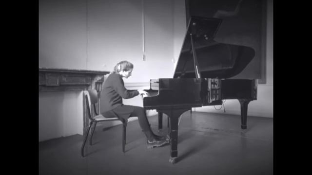 #PianoAdvent2021 : Maurice Ravel - Le Tombeau de Couperin # 6 “Toccata” смотреть онлайн