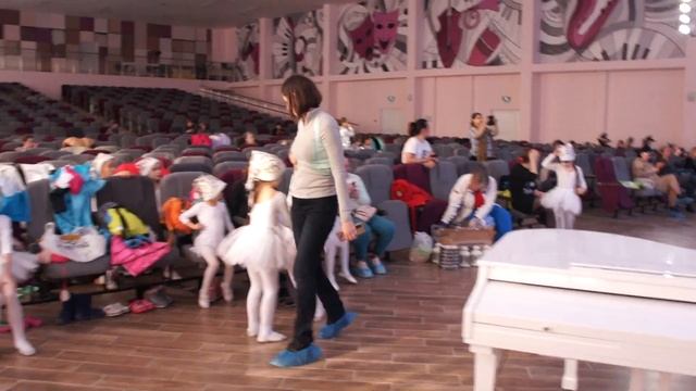 201222 В актовом зале школы № 22 РнД 4 смотреть онлайн