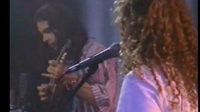 Joan Osborne - St. Teresa live - VH1 1995 (great sound/video) смотреть онлайн