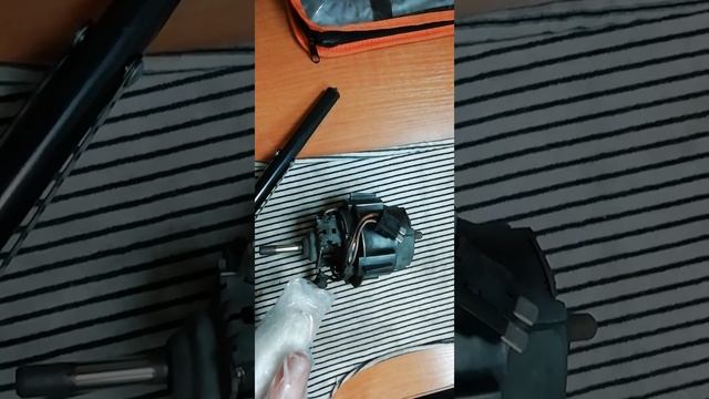 Почему быстро стираются щётки мотора печки? На примере Шкода Рапид. Новые щетки быстро износились смотреть онлайн