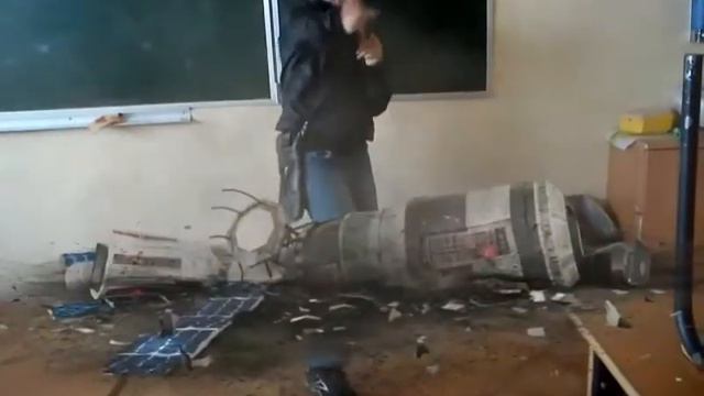 Неудачное падение спутника смотреть онлайн