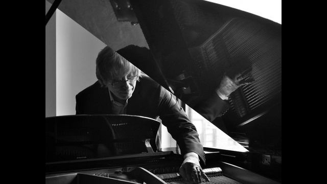 Georg Friedrich Haas - Oktett (for eigth trombones) (2015) смотреть онлайн