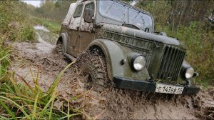 ГАЗ-69 на бездорожье.