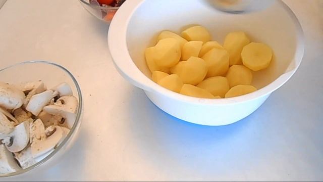 Горячее блюдо на Новогодний стол из мяса и картофеля. смотреть онлайн