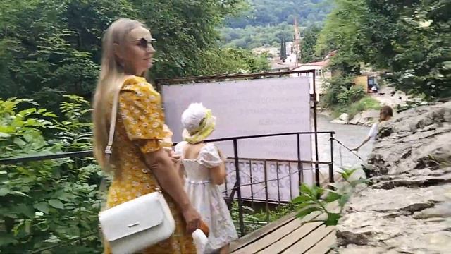 Где бесплатно прогуляться и отдохнуть в Адлере? Красивое и пейзажное место на берегу реки "Мзымта" смотреть онлайн