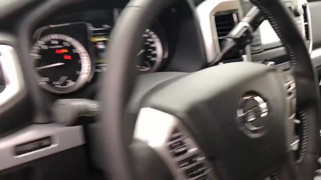 2018 Nissan Titan Pro4X смотреть онлайн