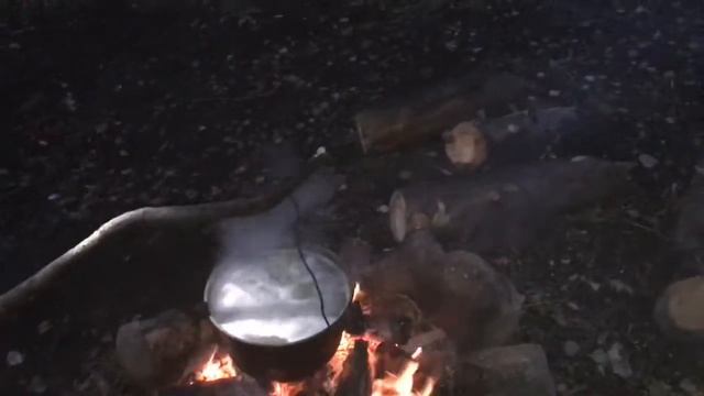 Карельская уха на костре!! смотреть онлайн