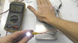 ? ФОНАРИК РАБОТАЕТ ОТ ТЕПЛА ТВОЕЙ РУКИ ТЕРМОГЕНЕРАТОР НА ЭЛЕМЕНТАХ ПЕЛЬТЬЕ  ИГОРЬ БЕЛЕЦКИЙ