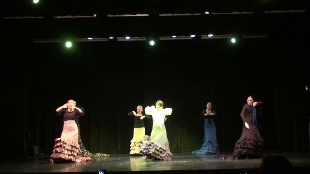 Канья с бата де кола. Caña сon bata de cola. Arte Vivo Flamenco 2018 смотреть онлайн