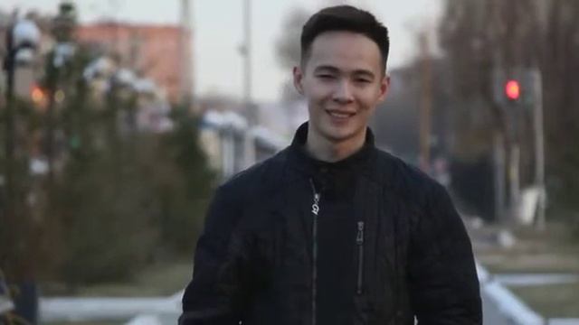 #В.Маяковский#bekчитает Отрывок из поэмы "Облако в штанах" В.Маяковский смотреть онлайн
